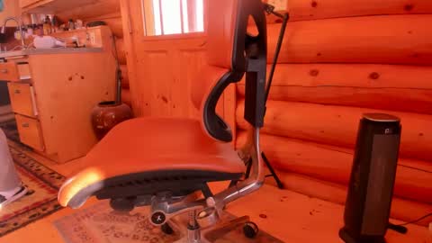 Snapshot of wobbleon chatting on March 5, 2025, 10:21 pm Gobbleon online show from March 5, 2025, 10:21 pm