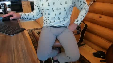 Snapshot of wobbleon chatting on October 10, 2025, 7:13 pm Gobbleon online show from October 10, 2025, 7:13 pm