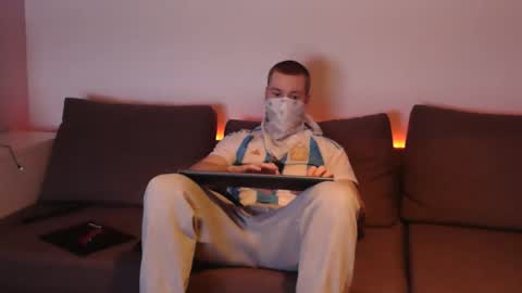 Snapshot of wolf021221 chatting on April 2, 2026, 8:50 pm wolf021221 online show from April 2, 2026, 8:50 pm