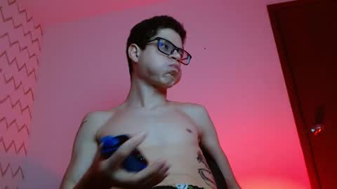  W O L F  online show from January 9, 2026, 11:02 am