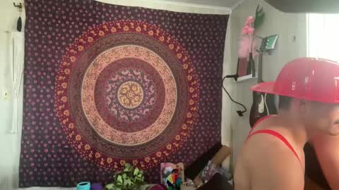 Snapshot of wolfblazer5 chatting on February 10, 2025, 6:35 pm Wolfblazer online show from February 10, 2025, 6:35 pm