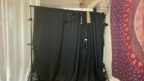 Snapshot of wolfblazer5 chatting on September 14, 2025, 11:42 am Wolfblazer online show from September 14, 2025, 11:42 am