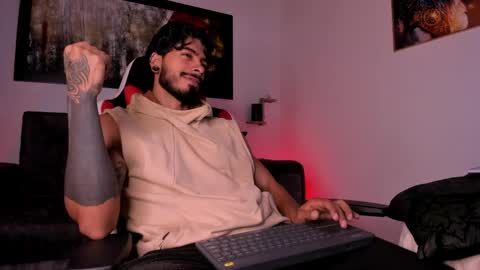 wolferatus online show from April 5, 2026, 6:27 pm