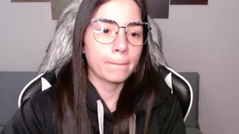 Alex online show from November 12, 2025, 2:56 am