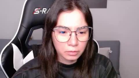 Alex online show from April 14, 2026, 1:44 am