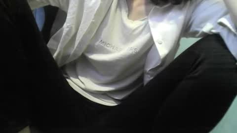 wolfxsnow online show from June 4, 2026, 8:48 pm