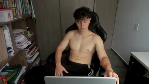 wolker_allan online show from February 2, 2026, 4:17 pm