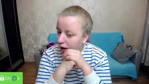 womanshyy online show from June 30, 2026, 5:52 am