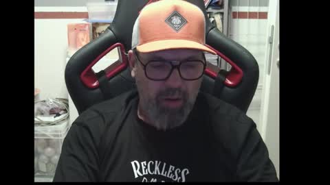 Snapshot of womenizzeer chatting on January 8, 2026, 11:51 pm Adam online show from January 8, 2026, 11:51 pm