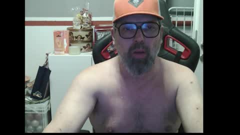 Snapshot of womenizzeer chatting on January 13, 2026, 4:56 pm Adam online show from January 13, 2026, 4:56 pm