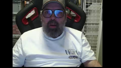 Snapshot of womenizzeer chatting on February 16, 2026, 12:29 am Adam online show from February 16, 2026, 12:29 am