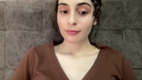 Stia online show from September 11, 2025, 1:22 pm