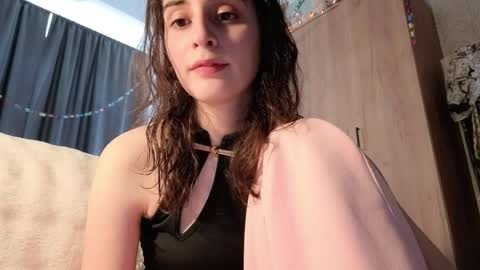 Stia online show from February 12, 2026, 11:38 am