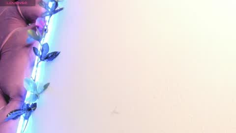 Snapshot of wood_nymphh chatting on December 9, 2024, 3:29 am Lia online show from December 9, 2024, 3:29 am