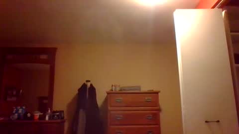 Snapshot of woodeee77 chatting on December 26, 2024, 4:43 am woodeee77 online show from December 26, 2024, 4:43 am