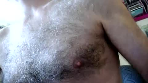 Snapshot of woodiesays chatting on September 22, 2025, 4:09 pm WoodieSays online show from September 22, 2025, 4:09 pm