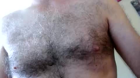 Snapshot of woodiesays chatting on October 19, 2025, 4:29 pm WoodieSays online show from October 19, 2025, 4:29 pm