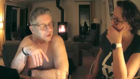 woodwurm and Snoeske online show from January 30, 2025, 5:39 pm