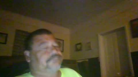 Snapshot of woperator12 chatting on May 10, 2026, 10:53 am woperator12 online show from May 10, 2026, 10:53 am