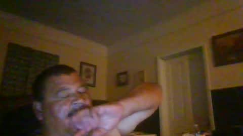 Snapshot of woperator12 chatting on May 11, 2026, 1:22 am woperator12 online show from May 11, 2026, 1:22 am