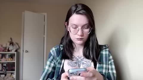 Lucina online show from December 9, 2024, 6:25 pm