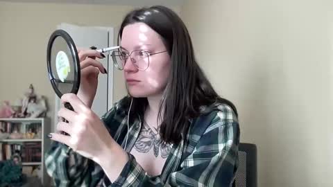 Lucina online show from January 1, 2025, 3:14 pm