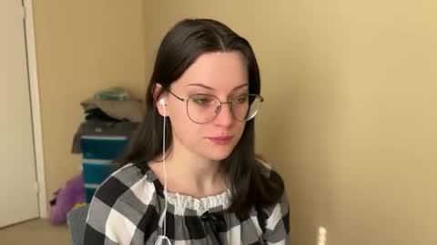 Lucina online show from January 20, 2025, 3:39 pm