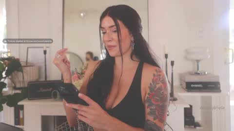 Brielle online show from February 21, 2025, 10:26 pm