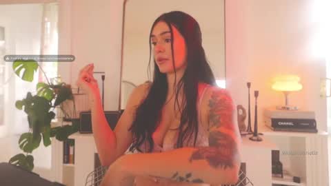 Brielle online show from March 11, 2025, 9:59 pm