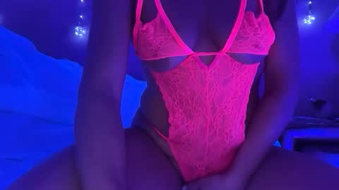 cum4me online show from February 1, 2026, 6:39 pm