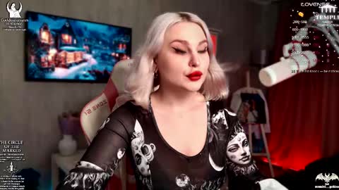 Snapshot of wounded_goddess chatting on November 19, 2025, 6:46 am Goddess Sophy online show from November 19, 2025, 6:46 am