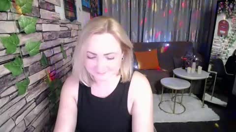 wow_co online show from December 5, 2024, 5:17 pm