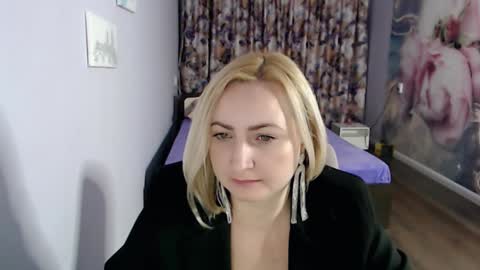 wow_co online show from December 9, 2024, 2:28 pm