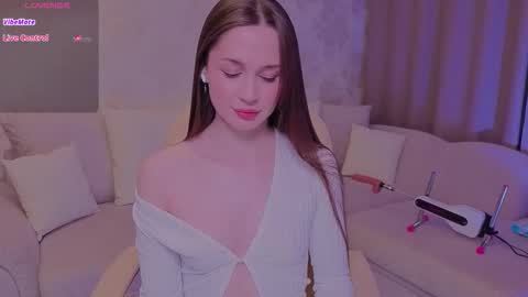 Kate online show from November 15, 2025, 2:13 pm