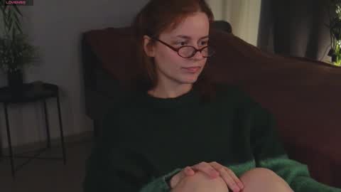 Rebecy online show from September 17, 2025, 2:08 pm