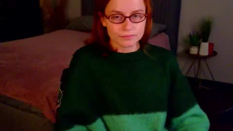 Rebecy online show from September 24, 2025, 1:47 pm