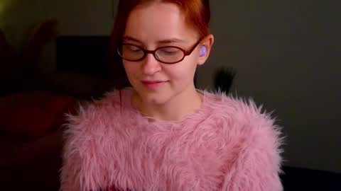 Rebecy online show from November 14, 2025, 2:49 pm