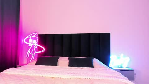 Snapshot of wowlovie666 chatting on December 3, 2024, 8:06 pm Emi online show from December 3, 2024, 8:06 pm