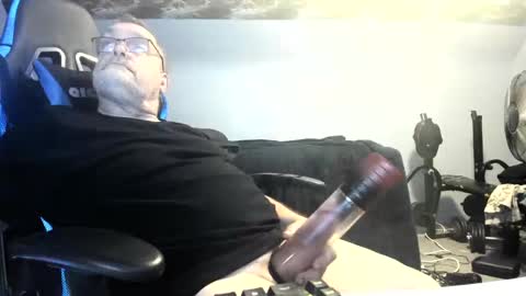 wowsers2022 online show from November 1, 2025, 10:06 am