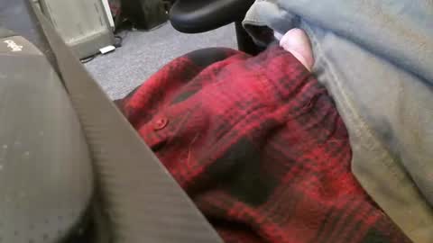 wrangleat0r online show from December 12, 2024, 3:10 am