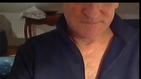 Wuki online show from February 6, 2025, 7:07 pm