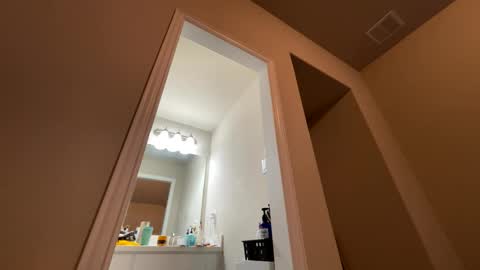 Wynter Heat online show from September 13, 2025, 5:07 am