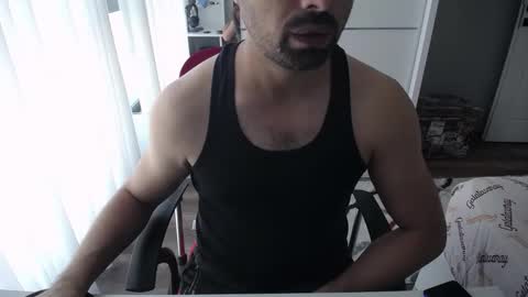 Snapshot of x_____0_____x chatting on September 15, 2025, 10:59 am Mr. Lonely online show from September 15, 2025, 10:59 am