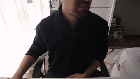 Snapshot of x_____0_____x chatting on October 13, 2025, 10:37 am Mr. Lonely online show from October 13, 2025, 10:37 am