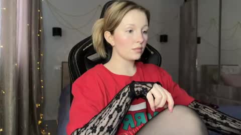 Snapshot of x__ivy_x chatting on December 27, 2024, 10:01 am eva online show from December 27, 2024, 10:01 am