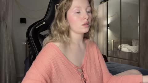 Snapshot of x__ivy_x chatting on January 10, 2025, 3:27 pm eva online show from January 10, 2025, 3:27 pm