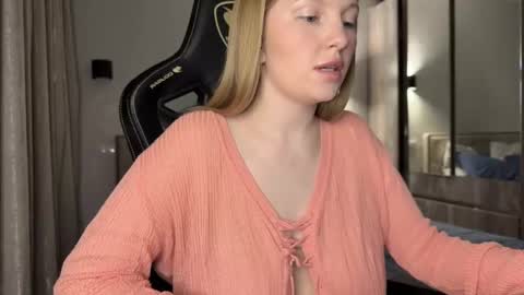 Snapshot of x__ivy_x chatting on March 6, 2025, 4:28 pm eva online show from March 6, 2025, 4:28 pm