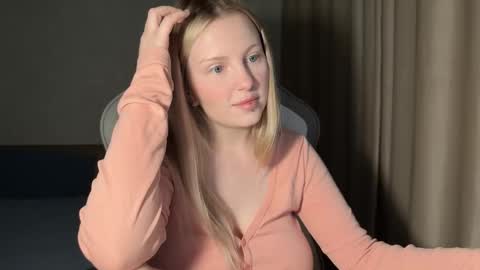 Snapshot of x__ivy_x chatting on November 12, 2025, 4:51 pm eva online show from November 12, 2025, 4:51 pm