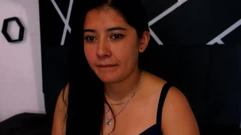 Snapshot of x_adeline_ chatting on October 29, 2025, 3:36 pm Adeline online show from October 29, 2025, 3:36 pm