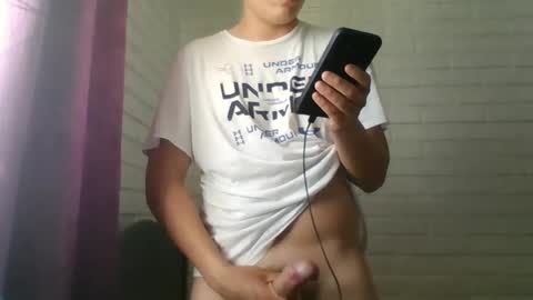 x_andrescam online show from November 17, 2025, 7:41 pm